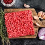 گوشت چرخ کرده شتر مرغ